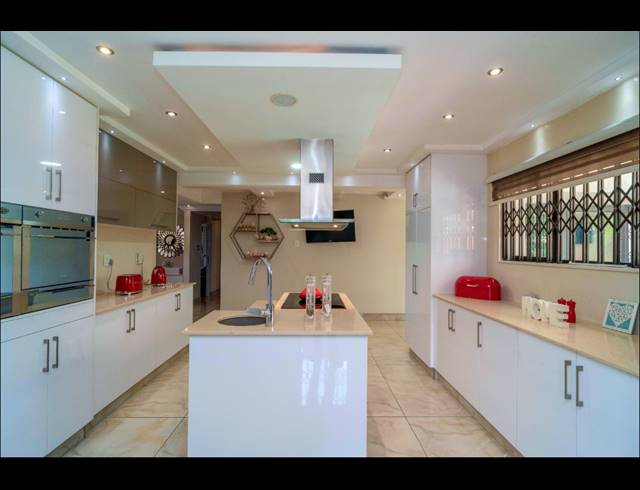 5 BEDROOM HOUSE FOR SALE IN GLENMORE
